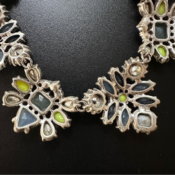 Stella & Dot Silvertone Multicolored Crystal Cluster Bib Necklace - Picture 11 of 12